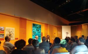 La obra Etern de Mila Lozano en la exposición Animales Invisibles del Museo de Ciencias Naturales de Barcelona La obra Etern de Mila Lozano en la exposición Animales Invisibles del Museo de Ciencias Naturales de Barcelona